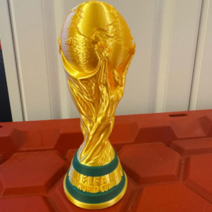Trophée Coupe du Monde FIFA – Édition PLA Gold & Vert – Image 3