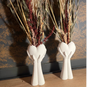Sculpture décorative – Mains & Cœur