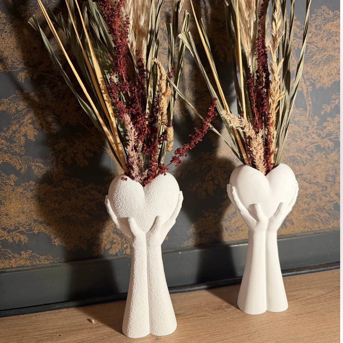 Sculpture décorative – Mains & Cœur