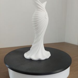 Vase Robe Sirène Drapée – Plis Rayonnants | Déco Imprimée en 3D